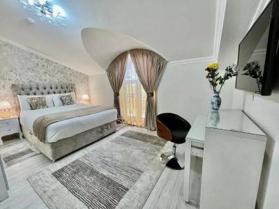 Moscow Avenue 11 - 113