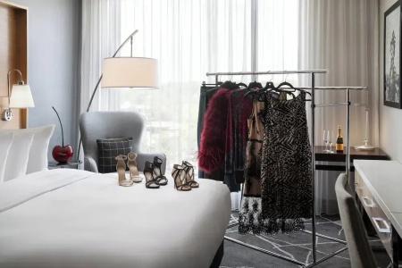 The Jacquard, Autograph Collection - 127