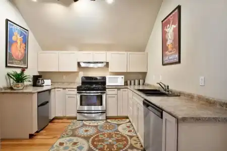 Maison Perrier Bed & Breakfast - 34