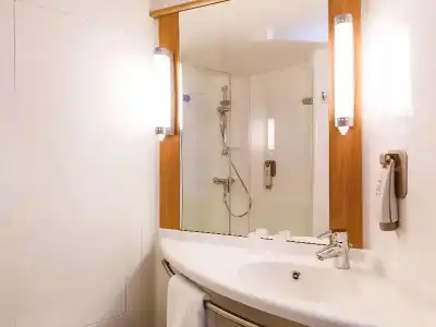 Ibis Karlsruhe Hauptbahnhof - 51