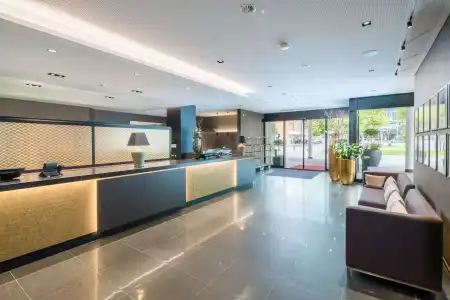 Best Western Premier Central Leonhard - 1