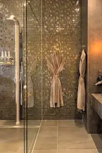 Manzo's Suites - 25