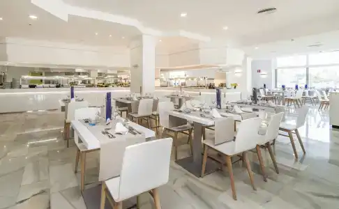 Globales Santa Lucia Adults Only +18 - 27
