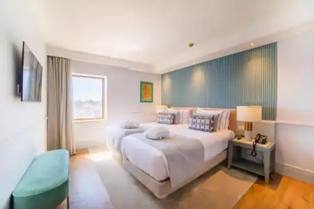 VIP Executive Suites do Marques - 9