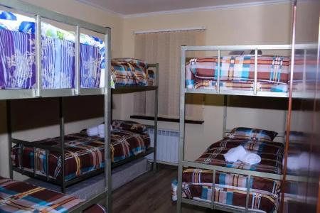 Bee Lucky Hostel and Tours - 3