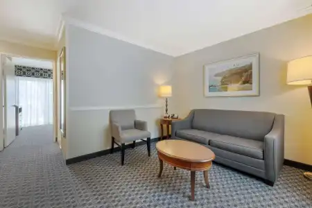 Best Western Plus Marina Shores - 87