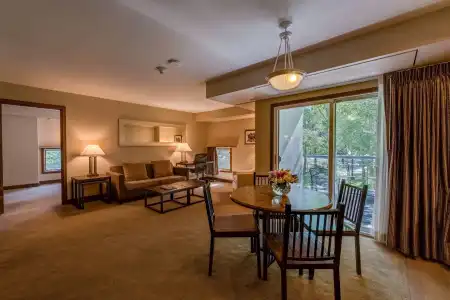 The Peaks Resort and Spa - 5