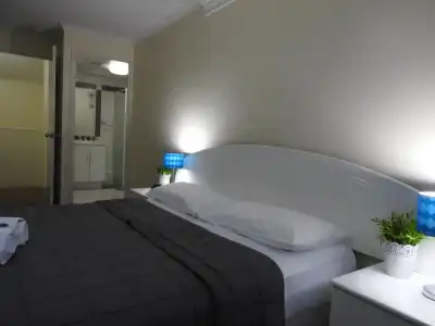 Blue Waters Apartments - 104