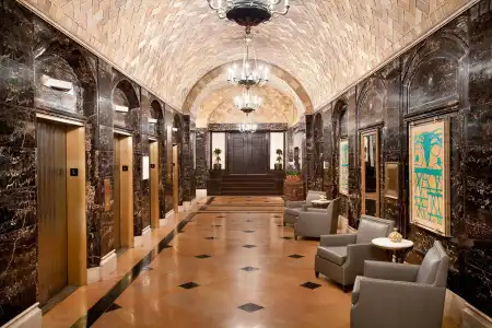 Hilton New Orleans/St. Charles Avenue - 20