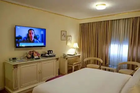 Amman International - 127