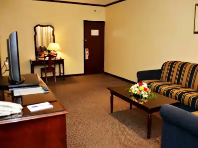 Rolla Suites - 4