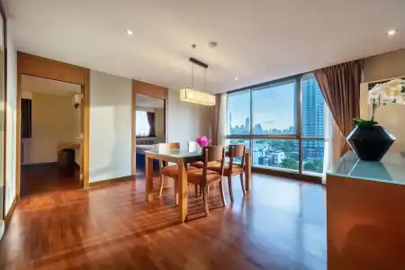 Bandara Silom Suites - 63