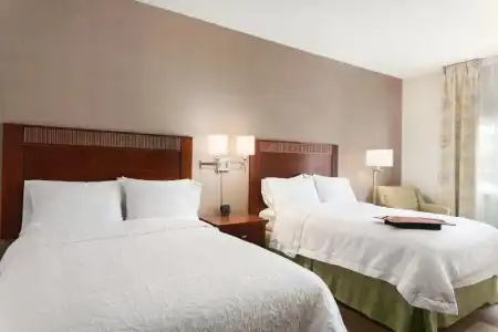Hampton Inn Colchester - 44