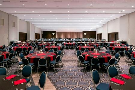 Sheraton Norfolk Waterside - 22
