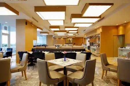 Centara Hat Yai - 18