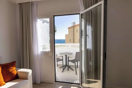 Resort Ramada & Suites by Wyndham Costa del Sol - 34