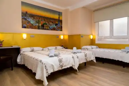 Hostal Barcelona - 36