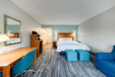Hampton Inn Wilmington - University Area/Smith Creek Station - 107