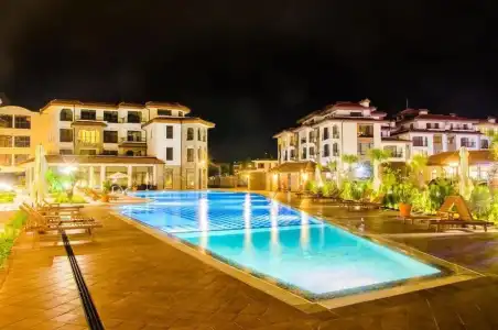 Burgas Beach Resort - 11