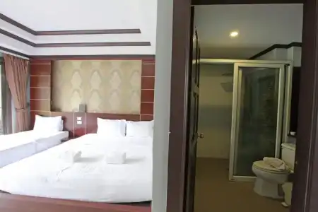Phi Phi Andaman Beach Resort - 41