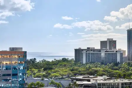 Waikiki Malia - 19