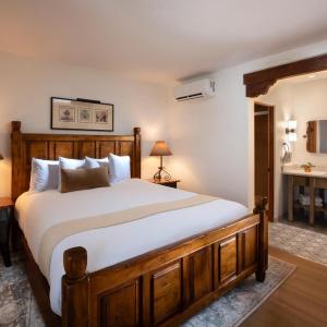 Piñon Court By La Fonda - 23