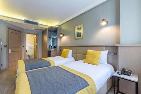 Seraglio & Suites - 71