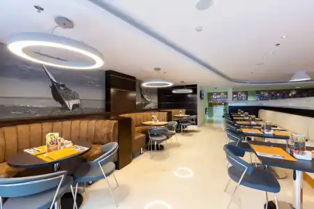 Premier Inn Doha Airport - 2