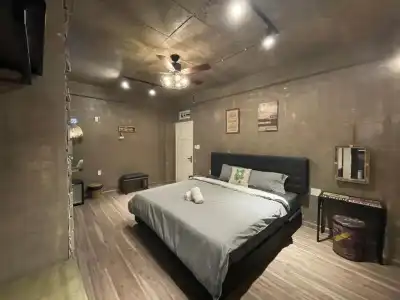 Lucas Inn - 59