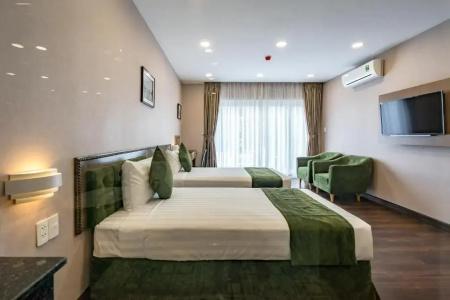 Emerald Central - 67