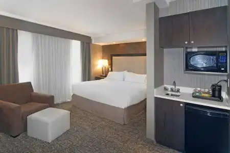 Holiday Inn Express & Suites Calgary by IHG - 31