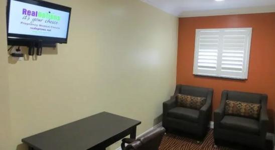 Convention Center Inn & Suites - 11