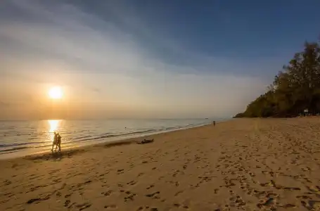 Lanta Casuarina Beach Resort - 15
