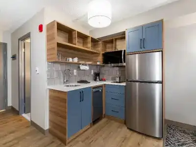 Holiday Inn & Suites London by IHG - 44