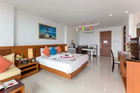 The View Rawada Phuket - 1