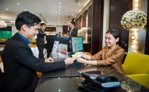 Holiday Inn BANGKOK SILOM by IHG - 32