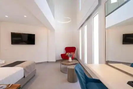 Mirablue Luxury Residences - 410