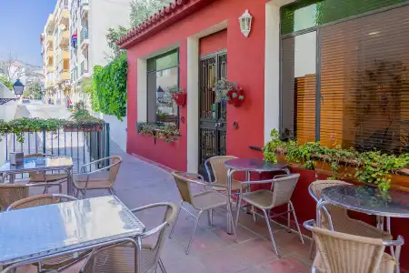Sol y Miel Hostal - 14