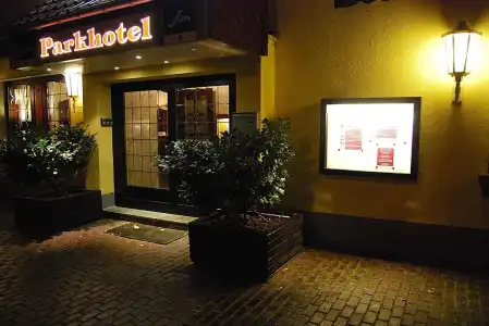 Parkhotel - 0