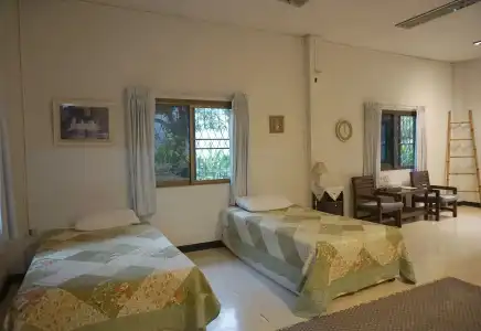 Baan Rub Aroon Guesthouse - 1