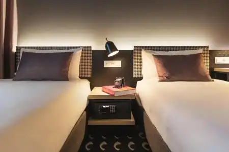 ibis Styles Arnhem Centre - 32