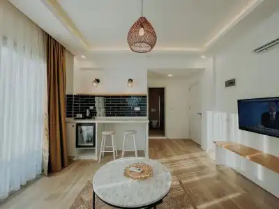 Marla Suite - 14