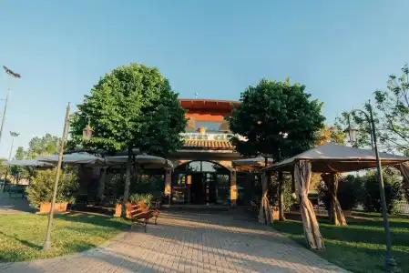B&B Country Club Sport - 16