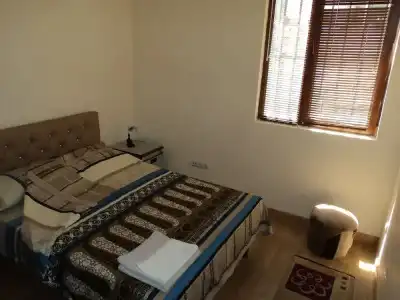 Komitas Avenue Guest House - 6
