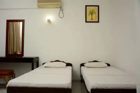 YKD Tourist Rest - 1