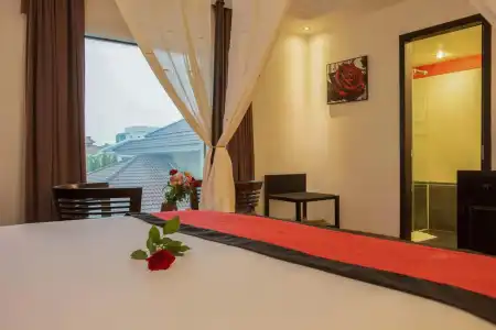 La Rose Suites - 40