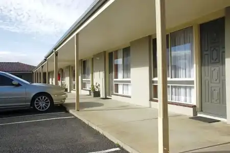 Golden Palms Motel - 18