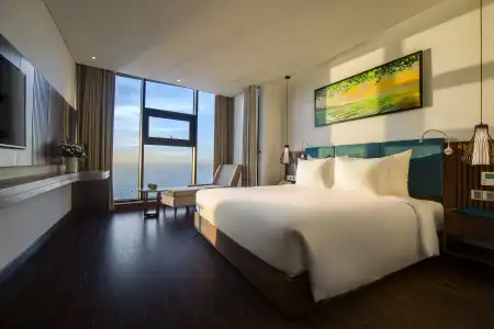 Maximilan Danang Beach - 60