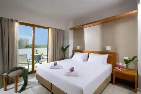 Mary & Mary Royal Suites - 72