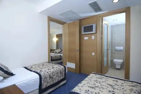 Trendy Side Beach - 83